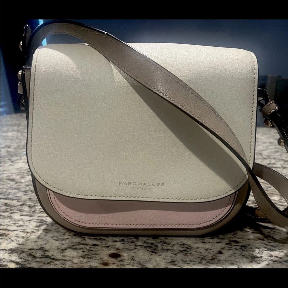 Marc Jacobs Pink and White Crossbody Bag with Modern Design